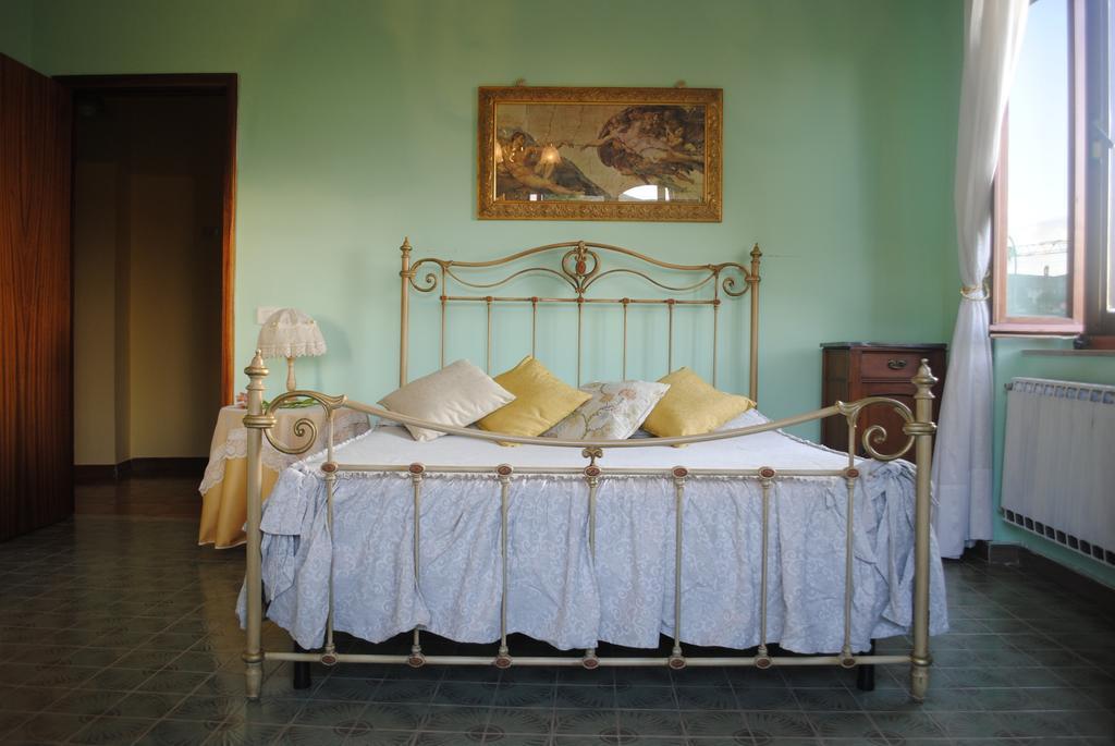 Casa Clara Villa Montecchio Szoba fotó