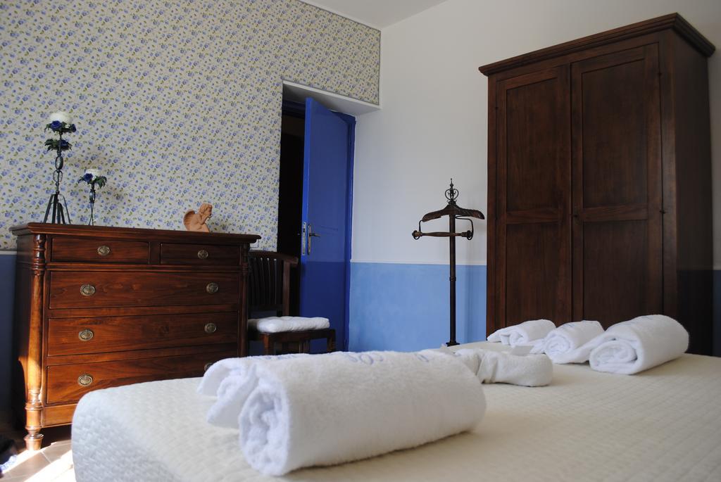 Casa Clara Villa Montecchio Szoba fotó